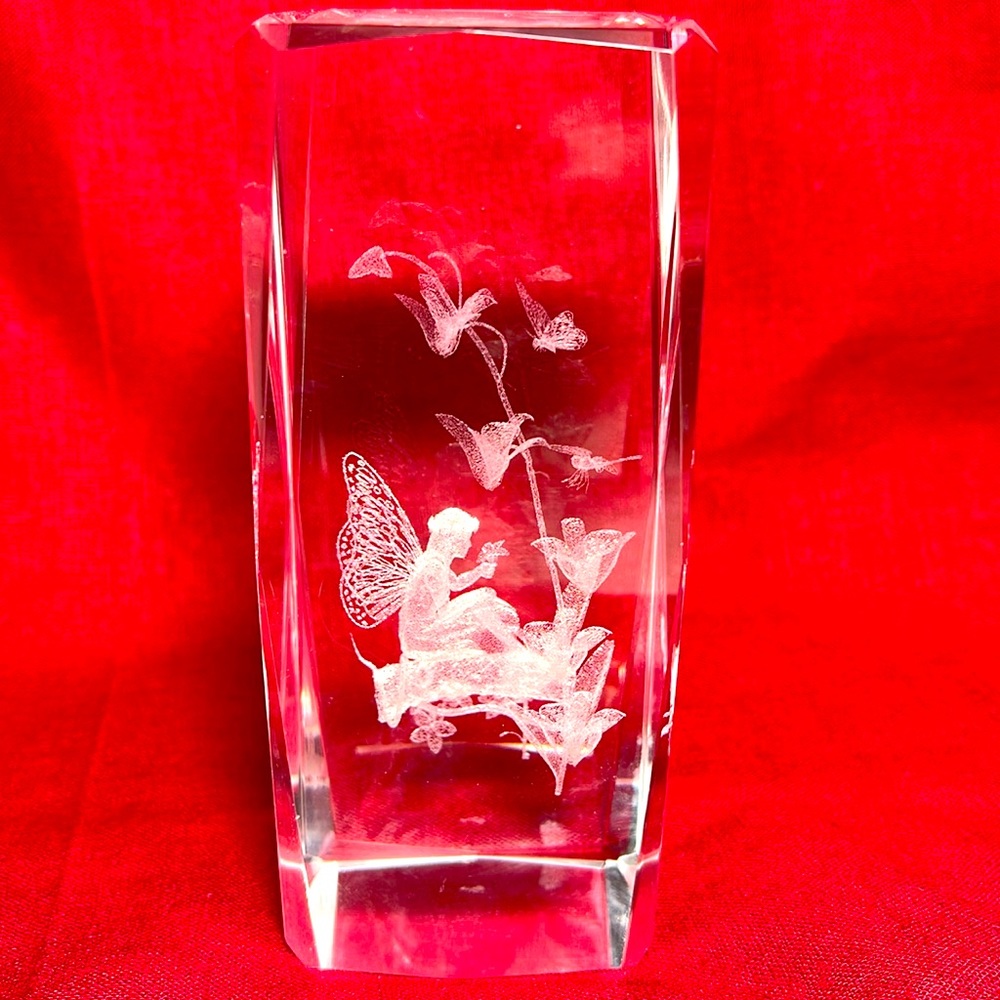 3-D laser etched crystal paperweight/decoration-fairy‎ with flowers